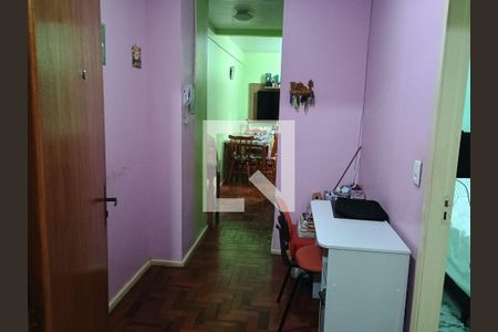 Corredor de apartamento à venda com 2 quartos, 46m² em Centro Histórico, Porto Alegre