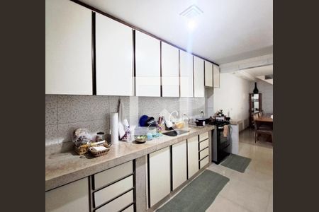 Cozinha - Casa 1 de casa à venda com 5 quartos, 226m² em Metalúrgicos, Osasco