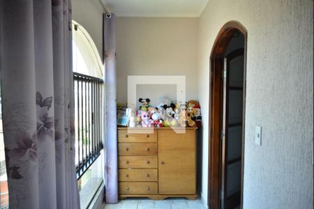 Sacada de casa à venda com 3 quartos, 288m² em Vila Lucinda, Santo André