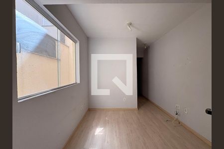 Sala de apartamento à venda com 2 quartos, 50m² em Vila Metalúrgica, Santo André