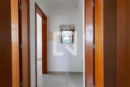 Corredor de apartamento para alugar com 3 quartos, 65m² em Rio Branco, Belo Horizonte