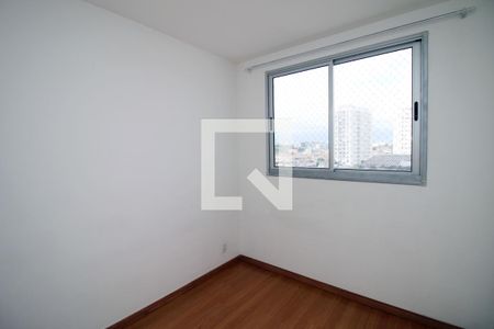 Quarto 1 de apartamento para alugar com 2 quartos, 45m² em Irajá, Rio de Janeiro