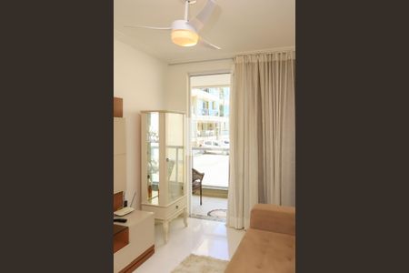 Sala de apartamento para alugar com 2 quartos, 64m² em Stella Maris, Salvador