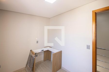 Quarto 2 de casa à venda com 3 quartos, 100m² em Vila Nivi, São Paulo