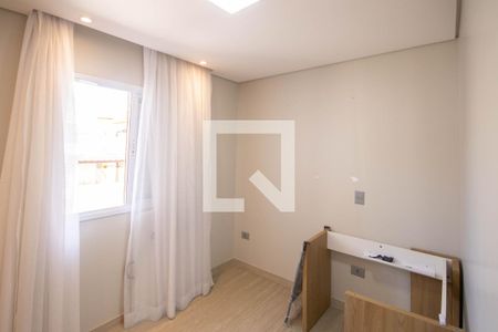 Quarto 2 de casa à venda com 3 quartos, 100m² em Vila Nivi, São Paulo