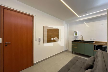 Sala/Cozinha de apartamento para alugar com 1 quarto, 28m² em Vila Zat, São Paulo