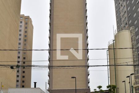 Fachada de apartamento para alugar com 2 quartos, 35m² em Guaiauna, São Paulo