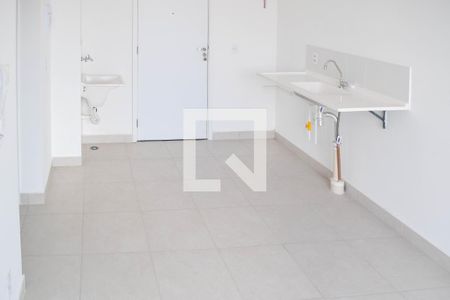 Sala e Cozinha de apartamento à venda com 2 quartos, 35m² em Guaiauna, São Paulo