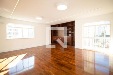 Apartamento à venda com 4 quartos, 251m² em Cerqueira César, São Paulo