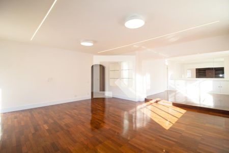 Apartamento à venda com 4 quartos, 251m² em Cerqueira César, São Paulo