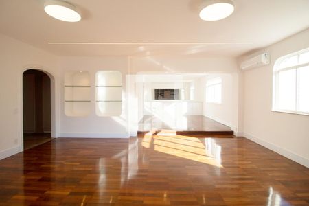 Apartamento à venda com 4 quartos, 251m² em Cerqueira César, São Paulo