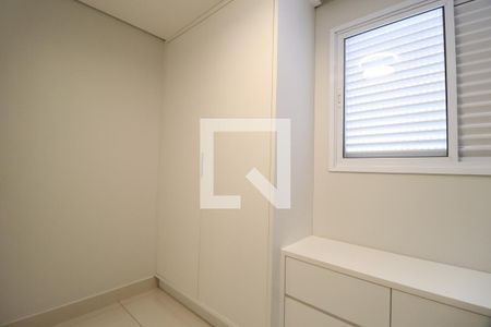 Quarto 1 de apartamento para alugar com 3 quartos, 115m² em Granada, Uberlândia