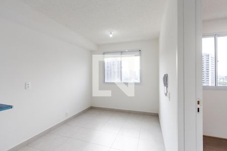 Sala de apartamento para alugar com 1 quarto, 26m² em Parque Industrial Tomas Edson, São Paulo
