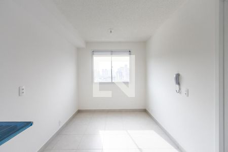 Sala de apartamento para alugar com 1 quarto, 26m² em Parque Industrial Tomas Edson, São Paulo
