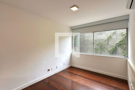 Quarto 1 de apartamento à venda com 3 quartos, 137m² em Leblon, Rio de Janeiro