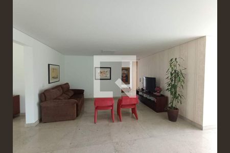 Casa à venda com 3 quartos, 243m² em Jardim Serrano, Nova Lima