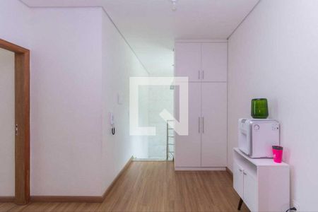 Casa à venda com 4 quartos, 325m² em Estoril, Belo Horizonte