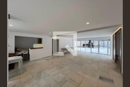 Apartamento à venda com 3 quartos, 170m² em Vila Suzana, São Paulo