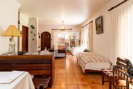 Sala de casa para alugar com 6 quartos, 216m² em Jardim Avelino, São Paulo