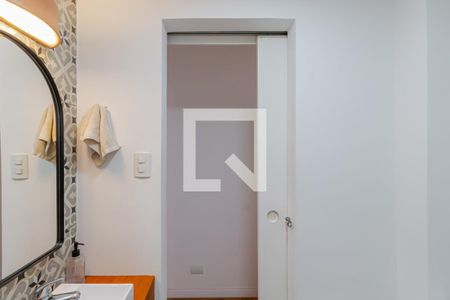 Banheiro de apartamento para alugar com 2 quartos, 90m² em Moema, São Paulo