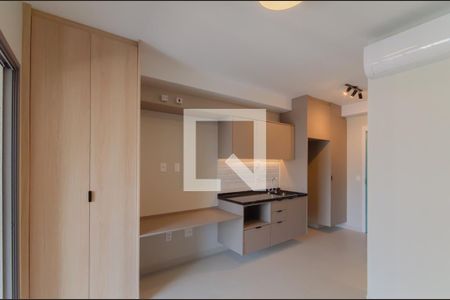 Sala/Quarto de kitnet/studio à venda com 1 quarto, 30m² em Ipiranga, São Paulo