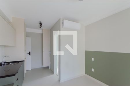 Sala/Quarto de kitnet/studio à venda com 1 quarto, 30m² em Ipiranga, São Paulo