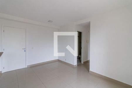 Sala de apartamento para alugar com 3 quartos, 66m² em Vila Rosalia, Guarulhos