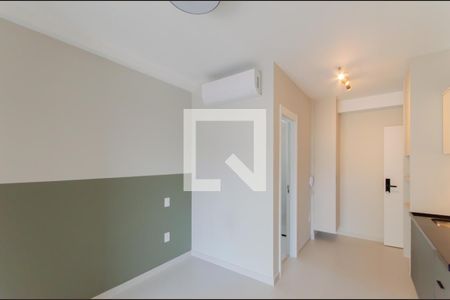 Sala/Quarto de kitnet/studio à venda com 1 quarto, 30m² em Ipiranga, São Paulo