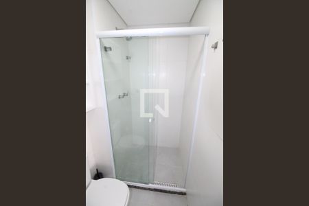 Banheiro da Suíte de apartamento para alugar com 1 quarto, 32m² em Jardim Serimbura, São José dos Campos