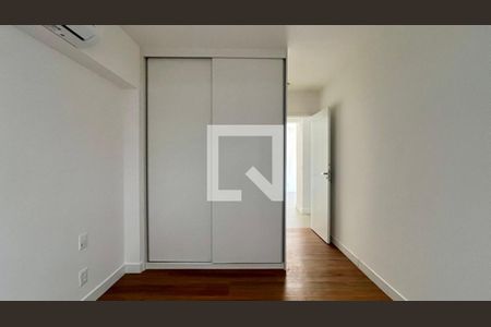 quarto  de apartamento à venda com 2 quartos, 103m² em Santo Antônio, Belo Horizonte