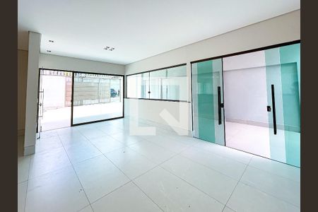 Sala/Cozinha de casa à venda com 3 quartos, 290m² em Serrano, Belo Horizonte