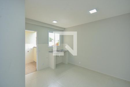 Sala/Cozinha de kitnet/studio para alugar com 1 quarto, 30m² em Jardim Anhanguera, São Paulo