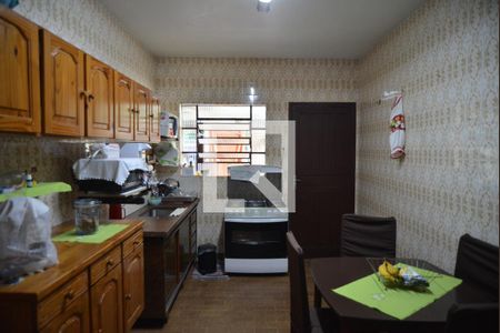 Cozinha de casa à venda com 2 quartos, 350m² em Vila Guiomar, Santo André
