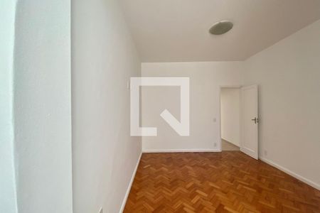 Quarto de apartamento à venda com 2 quartos, 80m² em Urca, Rio de Janeiro