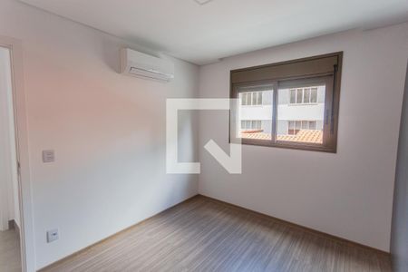 Suíte 1 de apartamento à venda com 2 quartos, 70m² em Carmo, Belo Horizonte