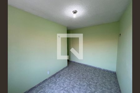 Quarto 1 de apartamento para alugar com 2 quartos, 55m² em Rocha Miranda, Rio de Janeiro