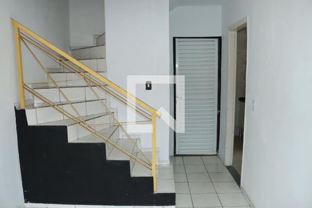 Casa de Condomínio para alugar com 2 quartos, 83m² em Jardim Petropolis, Cotia