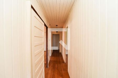 Corredor de casa à venda com 4 quartos, 192m² em Sarandi, Porto Alegre