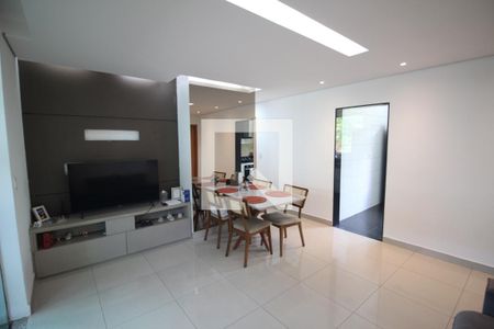 Sala de apartamento à venda com 3 quartos, 130m² em Diamante, Belo Horizonte