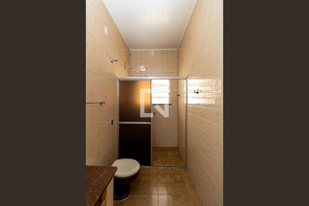 Banheiro de casa para alugar com 1 quarto, 70m² em Vila Isolina Mazzei, São Paulo