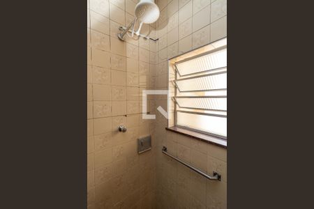 Banheiro de casa para alugar com 1 quarto, 70m² em Vila Isolina Mazzei, São Paulo