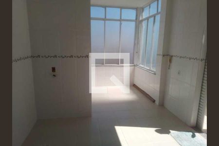 Casa à venda com 4 quartos, 185m² em Benfica, Rio de Janeiro