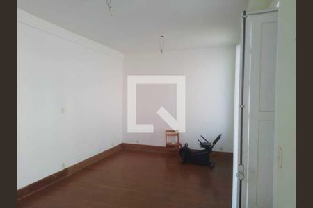 Casa à venda com 4 quartos, 185m² em Benfica, Rio de Janeiro