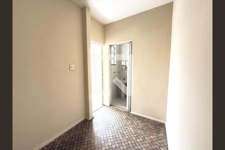 Quarto de Serviço de apartamento para alugar com 2 quartos, 71m² em Irajá, Rio de Janeiro