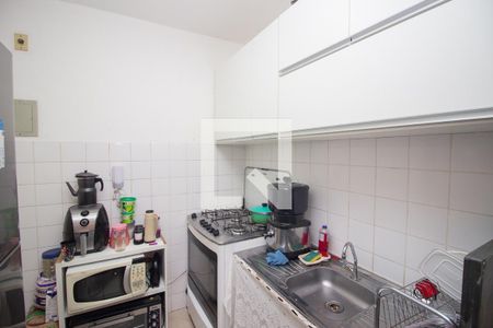Cozinha e Área de Serviço de apartamento à venda com 2 quartos, 48m² em Jardim Laguna, Contagem