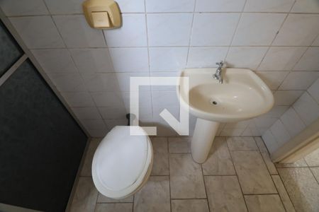 Banheiro de kitnet/studio para alugar com 1 quarto, 46m² em Mathias Velho, Canoas