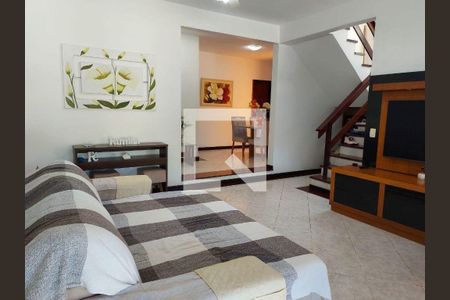 Casa à venda com 4 quartos, 242m² em Várzea das Moças, Niterói