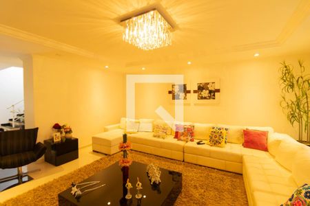 Casa à venda com 6 quartos, 360m² em Jardim São Paulo, São Paulo