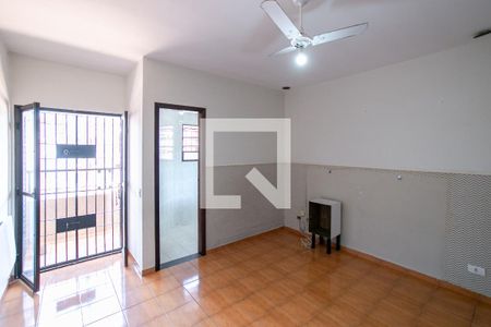 Suíte 1 de casa para alugar com 2 quartos, 120m² em Jardim Virginia Bianca, São Paulo