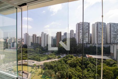 Vista Sacada de apartamento à venda com 2 quartos, 69m² em Jardim Caboré, São Paulo